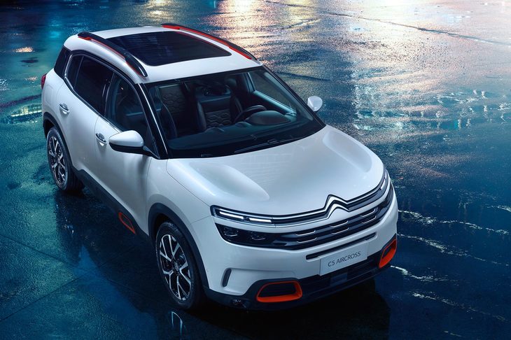 ミドルクラスSUVの「C5エアクロス」。日本では「C5エアクロスSUV」という車名で発売された。