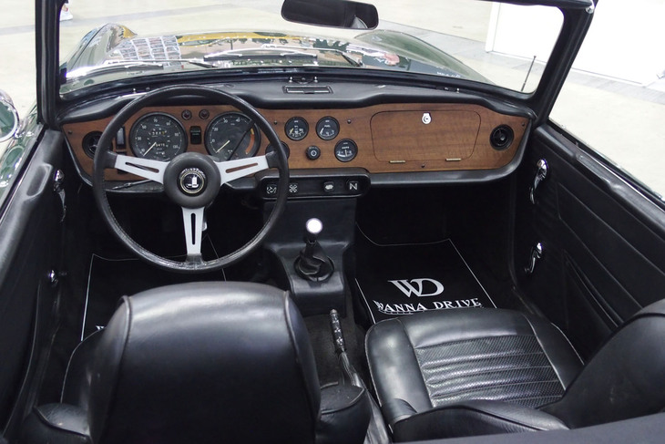 トライアンフTR6（1970年）／WANNA DRIVE