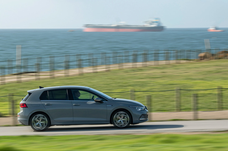 今回の試乗会は、ポルトガル北部の港湾都市ポルトと、その周辺の一般道で行われた。