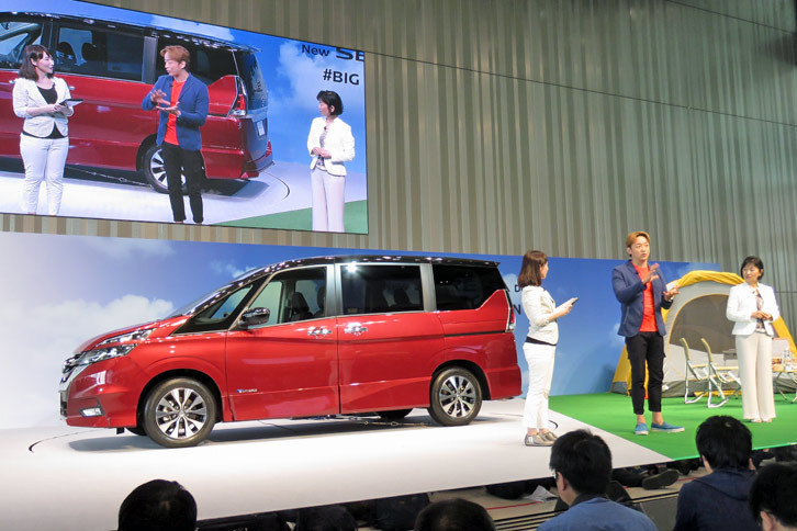 ステージでは一般来場者向けのイベントがスタート。