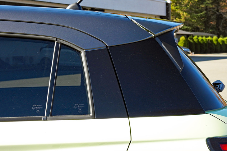 スズキ・スイフト ハイブリッドMZ（Cピラー）