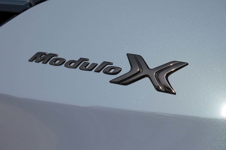 ホンダの純正パーツ・アクセサリーを製作しているホンダアクセス。それらを組み込み、こだわりのチューニングを施したコンプリートカー「モデューロX」の開発も行っている。