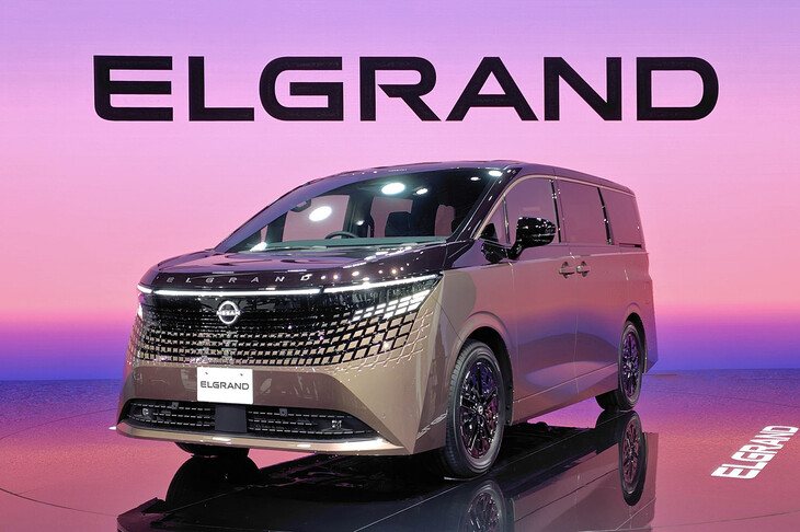 4代目となる新型「日産エルグランド」。webCGのジャパンモビリティショー関連の記事では、ダントツのアクセス数を稼ぎ出す注目車だったが……。