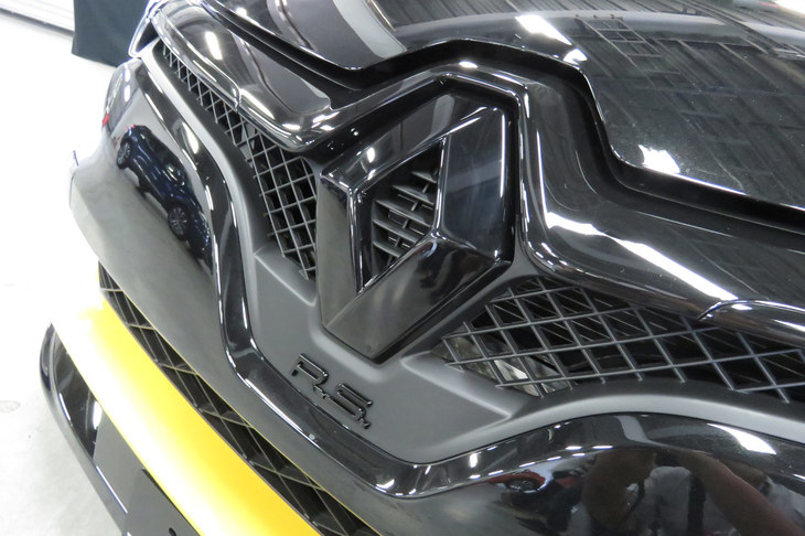 ルノー・ルーテシア ルノースポール18（エンブレム）