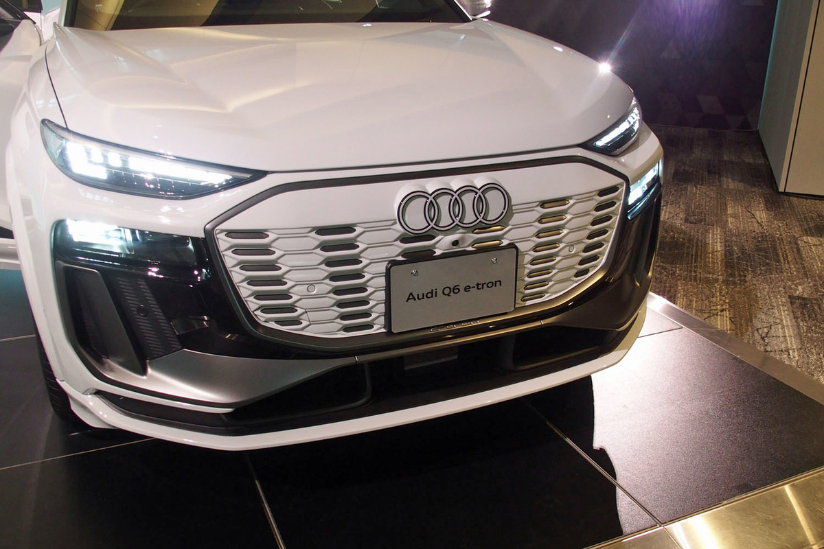 アウディのフル電動SUV「Q6 e-tron」が上陸 導入記念モデルも計130台 