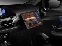 助手席の前方にはタブレット端末を固定できる。