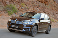 BMWが新型「X5」を発表