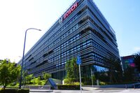 2024年5月に完成した、神奈川・横浜の新本社。東京・渋谷の旧本社を含め、これまで東京・神奈川に点在していた8拠点が、ここに集約された。