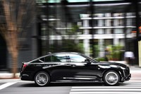 キャデラックCT5スポーツ