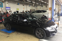 激安店近くのカー用品店へ駆け込んでバッテリーを交換。お値段は6万円ナリ。