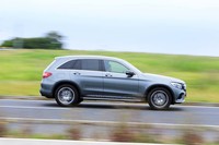 メルセデス・ベンツGLC220d 4MATICスポーツ（本革仕様）