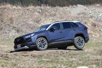 トヨタRAV4アドベンチャー（4WD/CVT）／RAV4ハイブリッドG（4WD/CVT）【試乗記】の画像