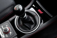 「スバルWRX STI」にコンプリートカー「タイプRA-R」が登場の画像