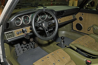 米シンガーがピカピカにレストアした「ポルシェ911」が日本初上陸の画像