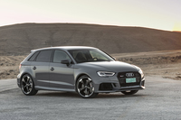 マイナーチェンジを受けた「アウディRS 3スポーツバック」。2017年3月のジュネーブモーターショーで正式にデビューした。