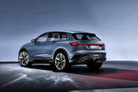 
	「アウディQ4 e-tronコンセプト」は2基のモーターを搭載する4WDシステムを採用。システム最高出力は306ps（225kW）。
	