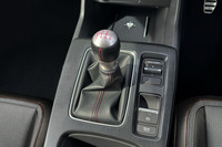 ミツオカが6段MT専用モデル「M55 RS」を発表　2026年生産分として55台を販売の画像