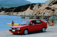 初代「デルタHF 4WD」（1986-87年）