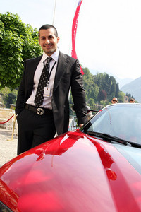 「マンティデ」とジェイソン・カストリオータ。