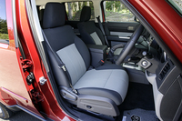 ダッジ・ナイトロSXT（4WD/4AT）【ブリーフテスト】の画像