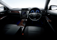 トヨタ・カムリがデザイン一新　安全装備も強化の画像