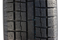 「ガリットG5」のトレッドパターン。