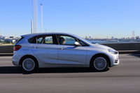 BMW 225xeアクティブツアラー ラグジュアリー