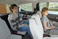 プジョーの新型ミニバン「5008」、今秋デビューの画像