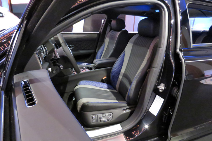 ベントレー・フライングスパーV8 Sストラトゥスエディションbyマリナー（フロントシート）