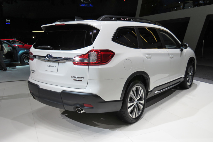 スバル・アセント（エクステリア）