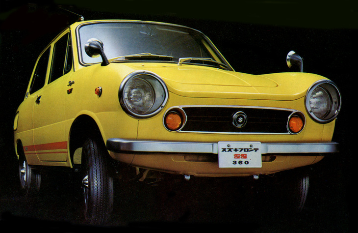 1968年に加えられた「フロンテSS 360」。最高出力（グロス）はリッターあたり100PSに達する36PS/7000rpm、タコメーターは3500rpm以下がイエローゾーンというハイチューンユニットを搭載、最高速125km/h、0-400m加速19.95秒を豪語した。