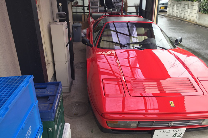 「328GTS」は22cmも幅が狭いのでスカスカでラクチン。