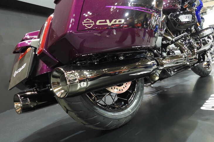 ハーレーダビッドソンCVOロードグライド