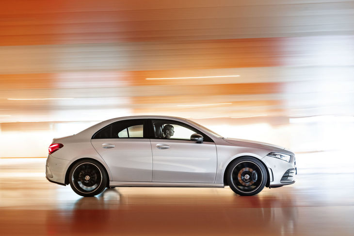 メルセデス・ベンツAクラス セダン（エクステリア）