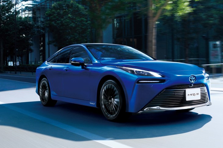 燃料電池自動車「トヨタ・ミライ」は全グレードで140.3万円が補助される。