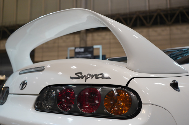 カーセンサーのブース。