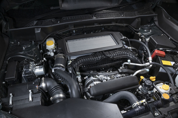 「スポーツ」に搭載される1.8リッター水平対向ターボエンジン。新型「レヴォーグ」に搭載されるものと基本的に共通で、177PSの最高出力と300N・mの最大トルクを発生する。