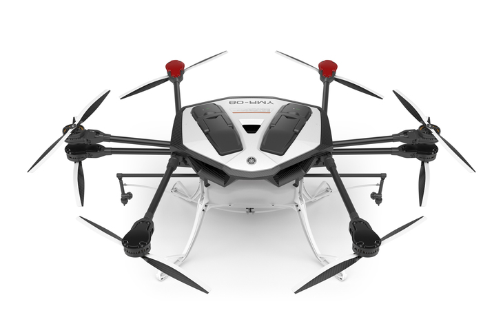 ヤマハは産業用無人ヘリコプターも手がけている。写真は2018年6月に発売された「YMR-08」。スピーディーかつ着実な農薬散布を可能とする。