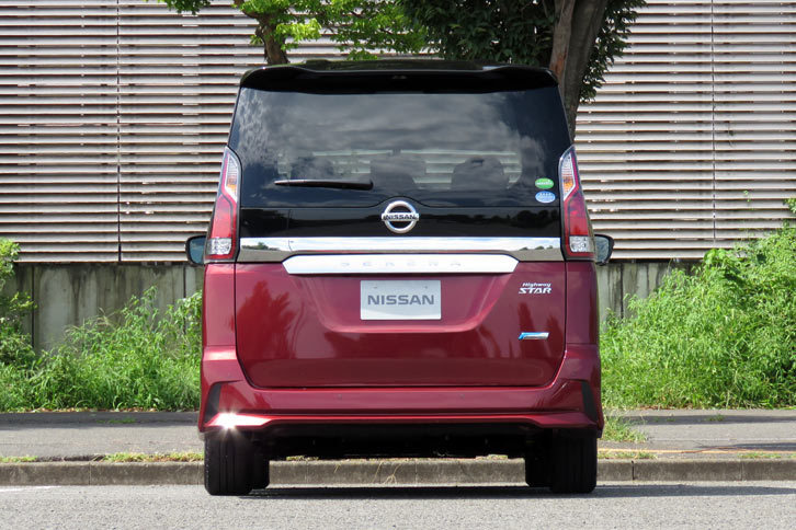 日産セレナ ハイウェイスターG（エクステリア）