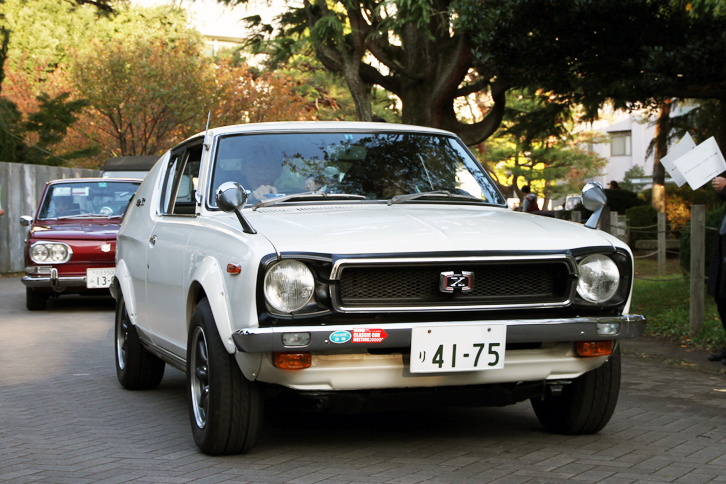 美しく保たれた「日産チェリー クーペX-1R」。オーバーフェンダーを標準装備した初代チェリーの最強グレードである。