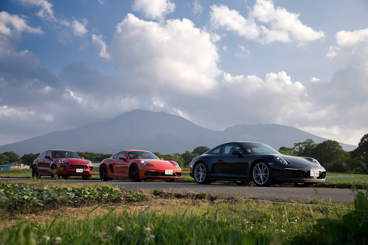 今回試乗した3台の「GTS」。右から「911カレラGTS」「718ケイマンGTS」「マカンGTS」。