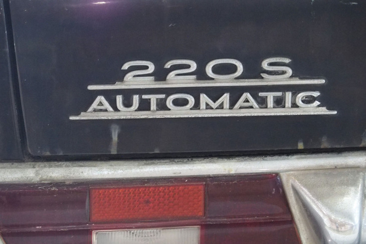 メルセデス・ベンツ220SB（1965年）／マツシマホールディングス