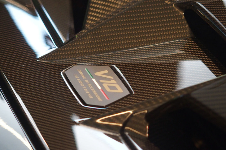 ランボルギーニ・ウラカン テクニカ（エンジンフード）