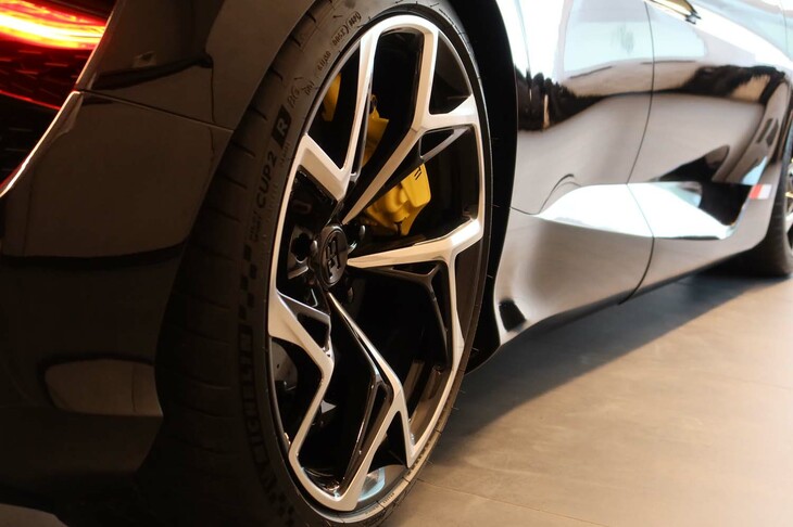 ブガッティW16ミストラル（リアホイール）