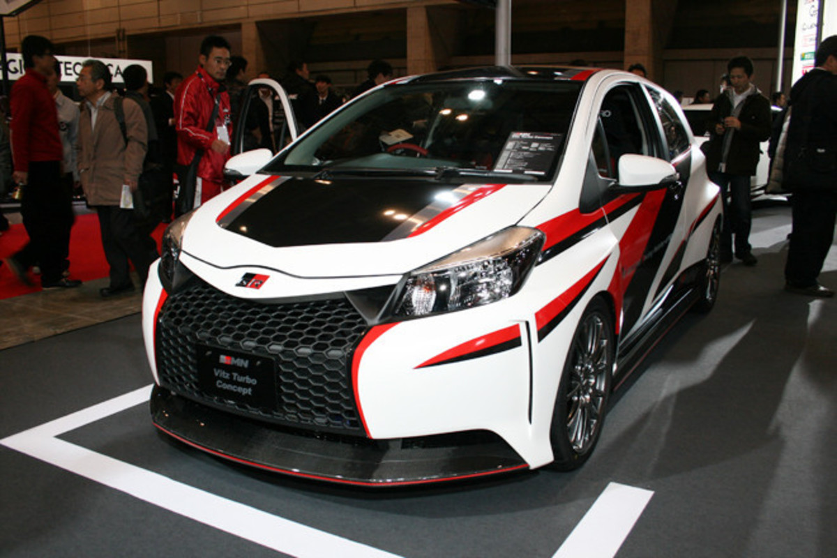 トヨタ、「GRMN iQ」の後継モデルなど出展【東京オートサロン2012