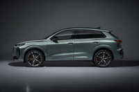 アウディが新型「Q3」を世界初公開　プラグインハイブリッドモデルもラインナップの画像