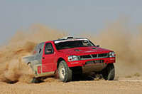 日産、2005年ダカール参戦体制を発表