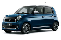 「N-ONEプレミアム ツアラー」。ボディーカラーは「ミッドナイトブルービーム・メタリック＆シルバー」。