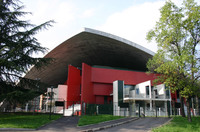 今日もトリノに残るパラッツォ・ア・ヴェーラ。1961年開催の、イタリア統一100周年を祝うイタリア61博覧会のパビリオンとして建設された。以下3点はいずれも2005年10月撮影。