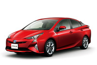 「アルファード」と同じく2015年にデビューした先代「プリウス」。トヨタデザインに革命が起きつつあるのを感じた。